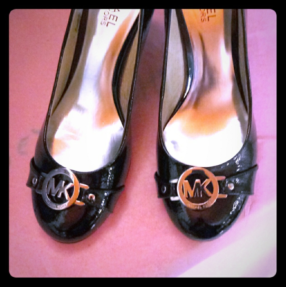 Michael Kors Fulton patent heels